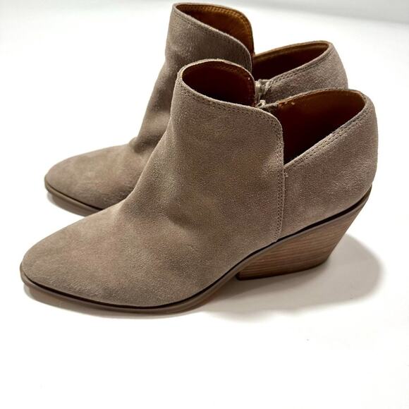 NEW Lucky Brand booties 9.5 Beige Suede - Picture 6 of 8